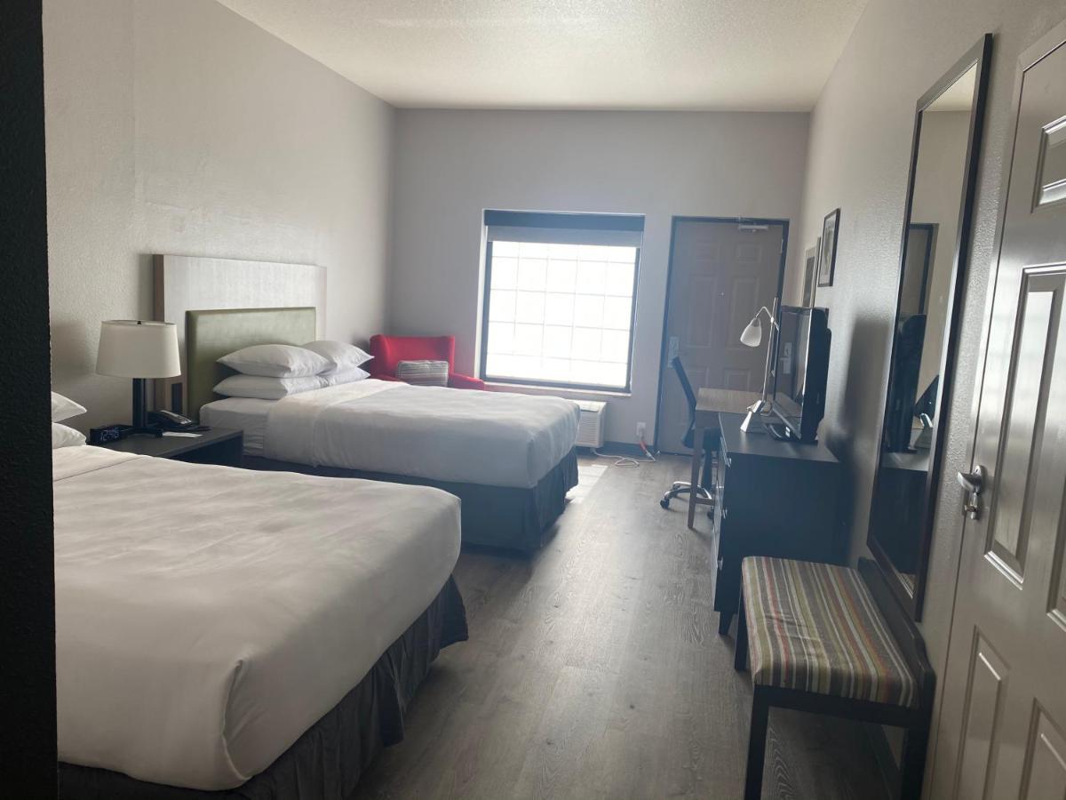 Country Inn & Suites By Radisson, Rj Stadium - Tampa Airport East מראה חיצוני תמונה