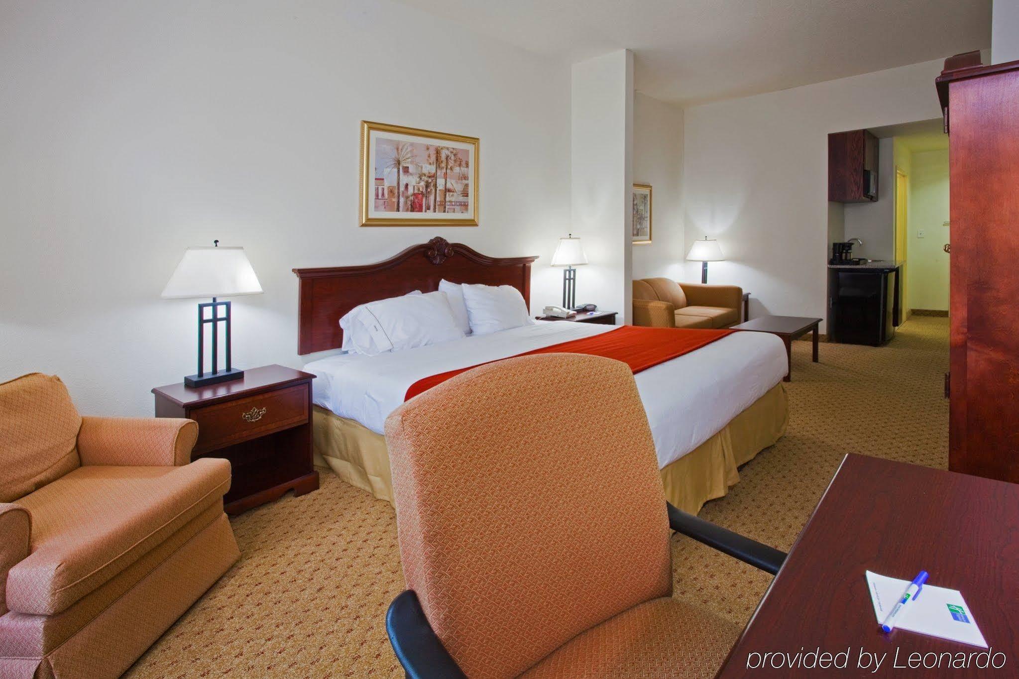 Country Inn & Suites By Radisson, Rj Stadium - Tampa Airport East מראה חיצוני תמונה
