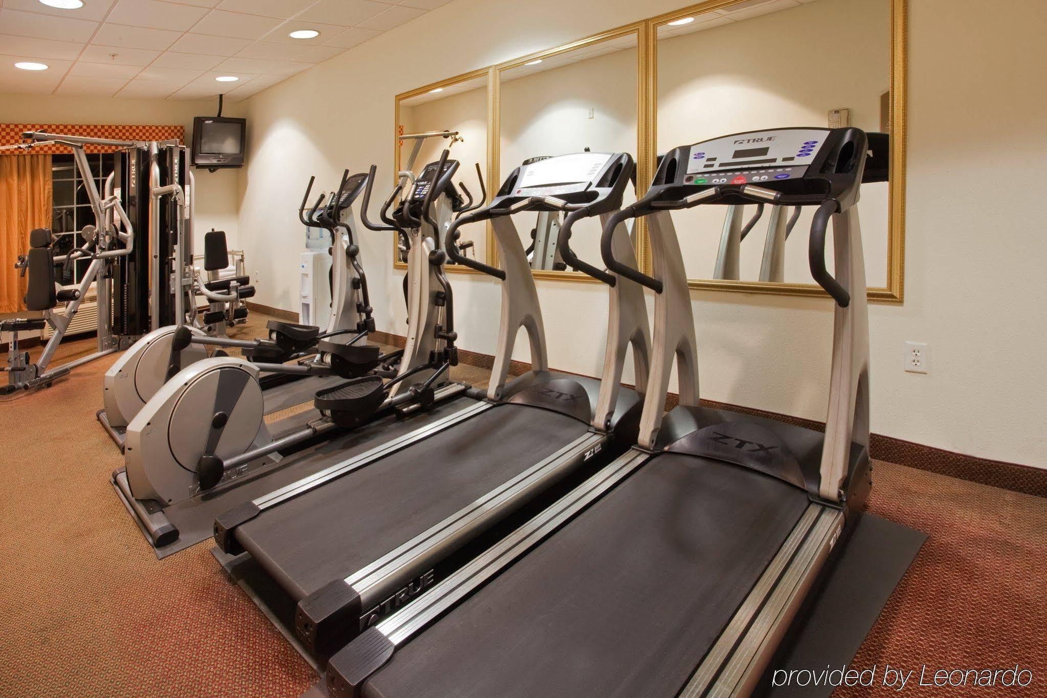 Country Inn & Suites By Radisson, Rj Stadium - Tampa Airport East מראה חיצוני תמונה