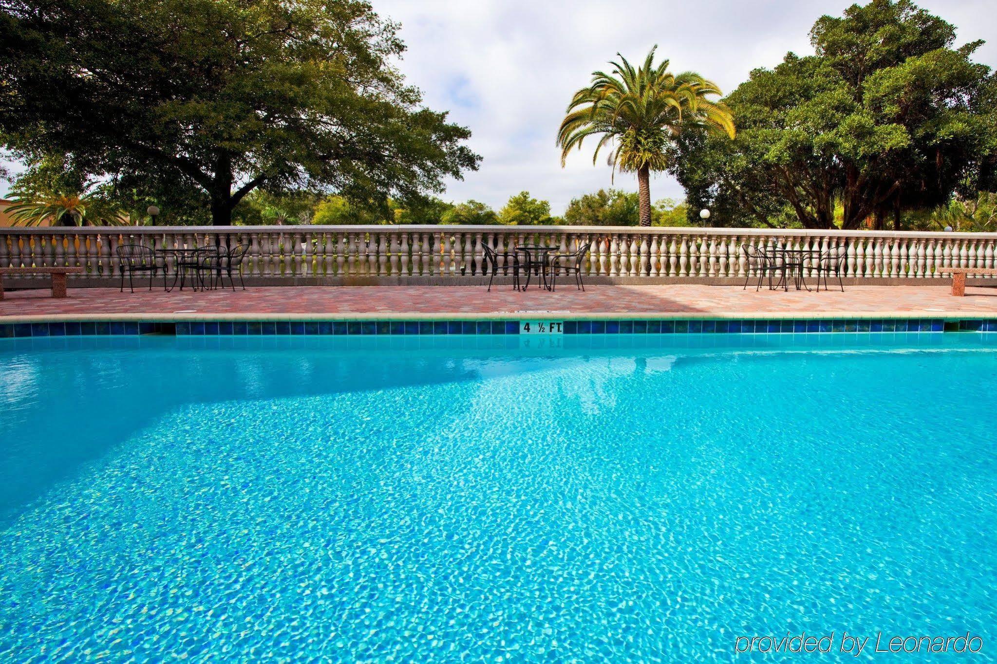 Country Inn & Suites By Radisson, Rj Stadium - Tampa Airport East מראה חיצוני תמונה