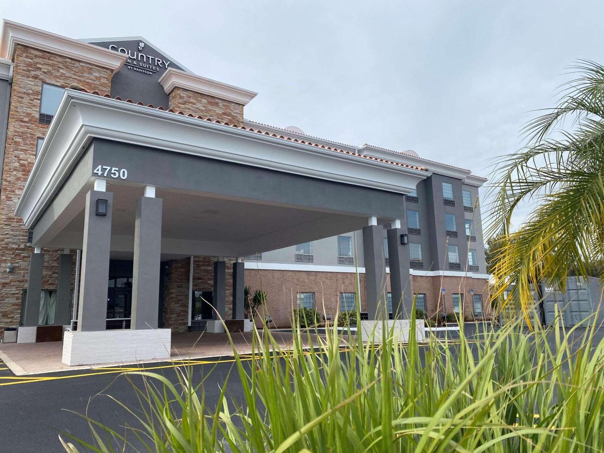 Country Inn & Suites By Radisson, Rj Stadium - Tampa Airport East מראה חיצוני תמונה